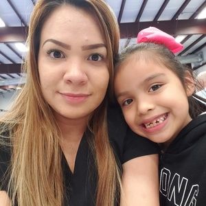 Meet your Posher, Mayra